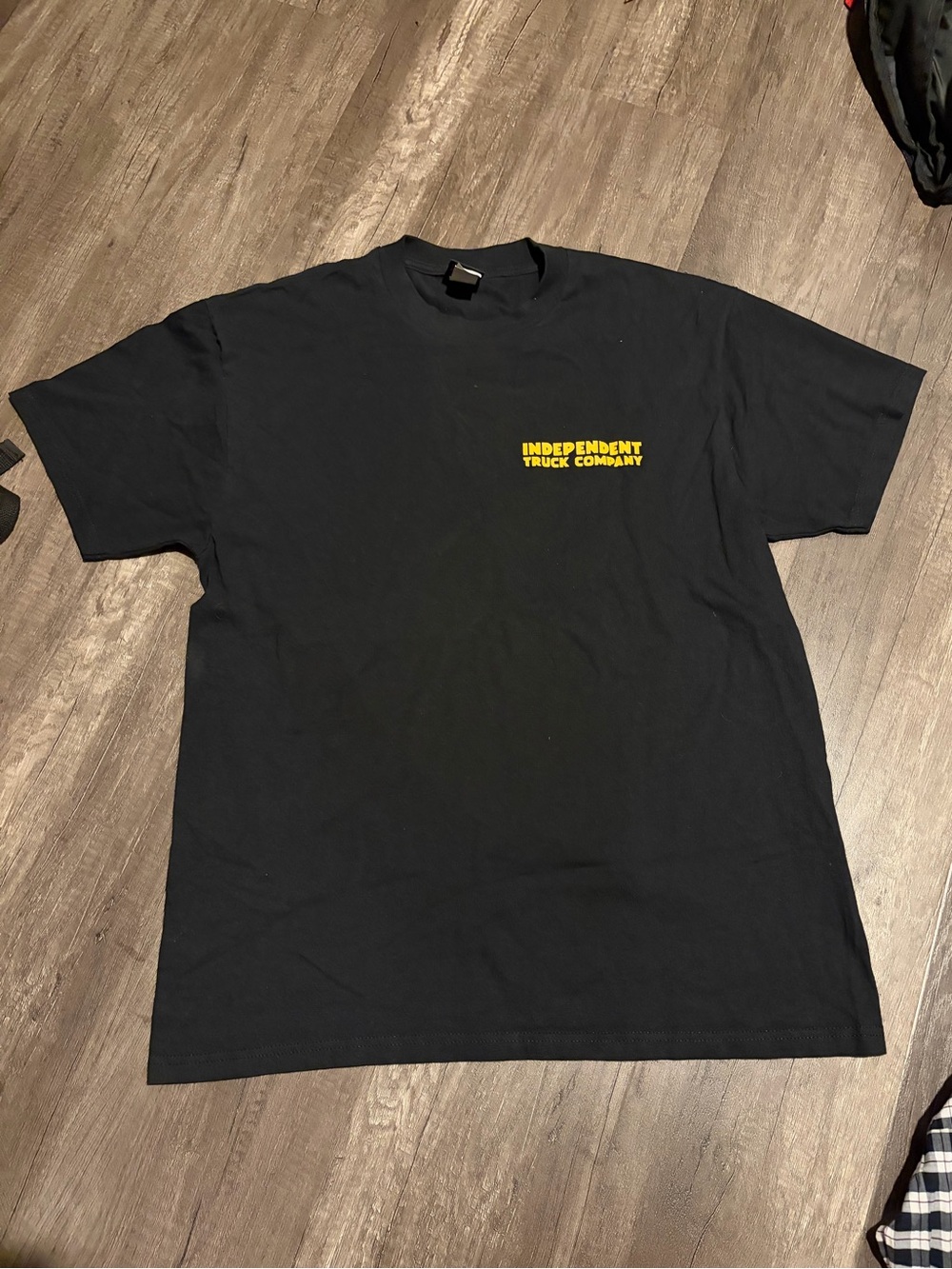 Independent Trucks Tee (Tagged L)